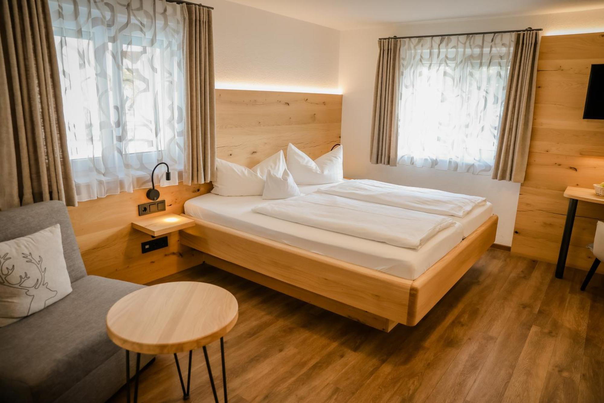 Landhotel Schellenberg Иберлинген Экстерьер фото