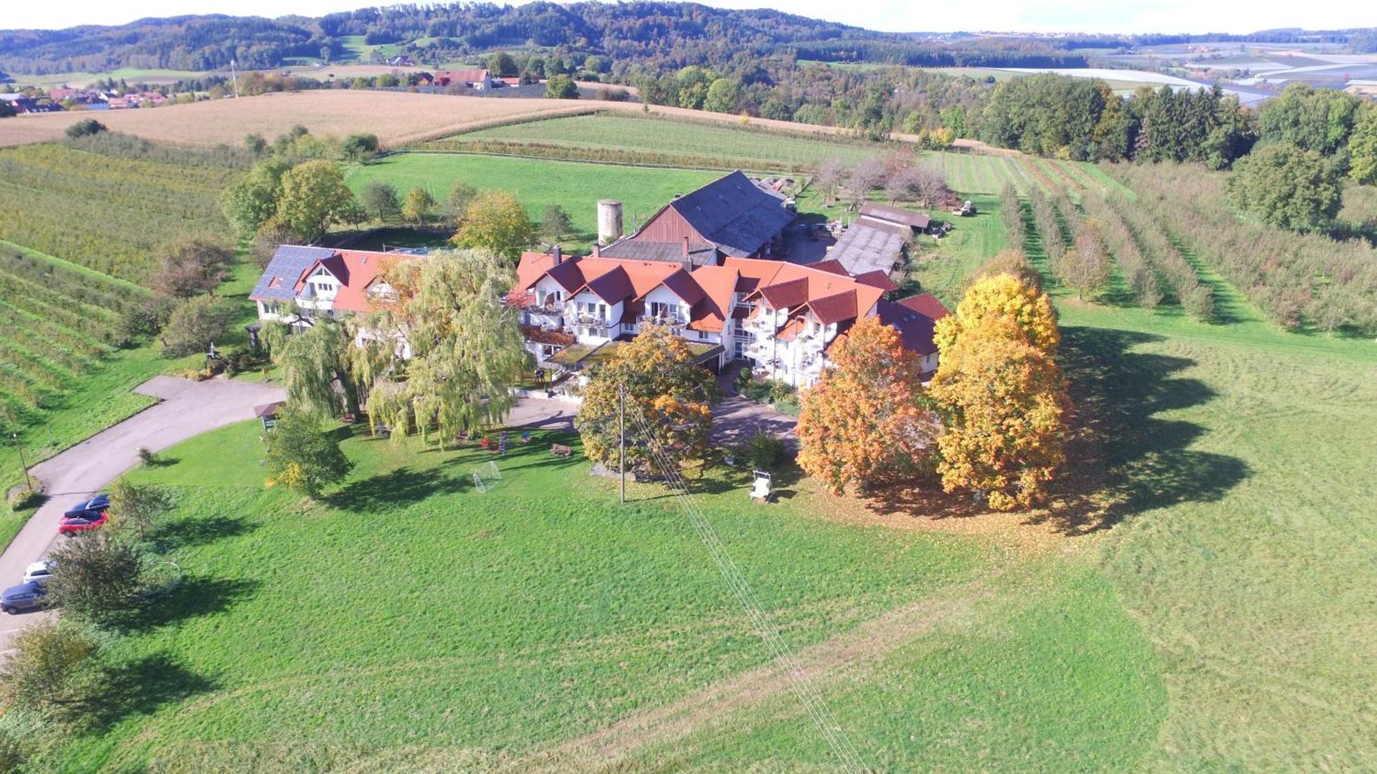Landhotel Schellenberg Иберлинген Экстерьер фото