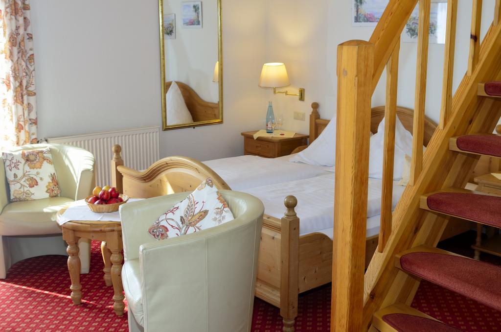 Landhotel Schellenberg Иберлинген Экстерьер фото